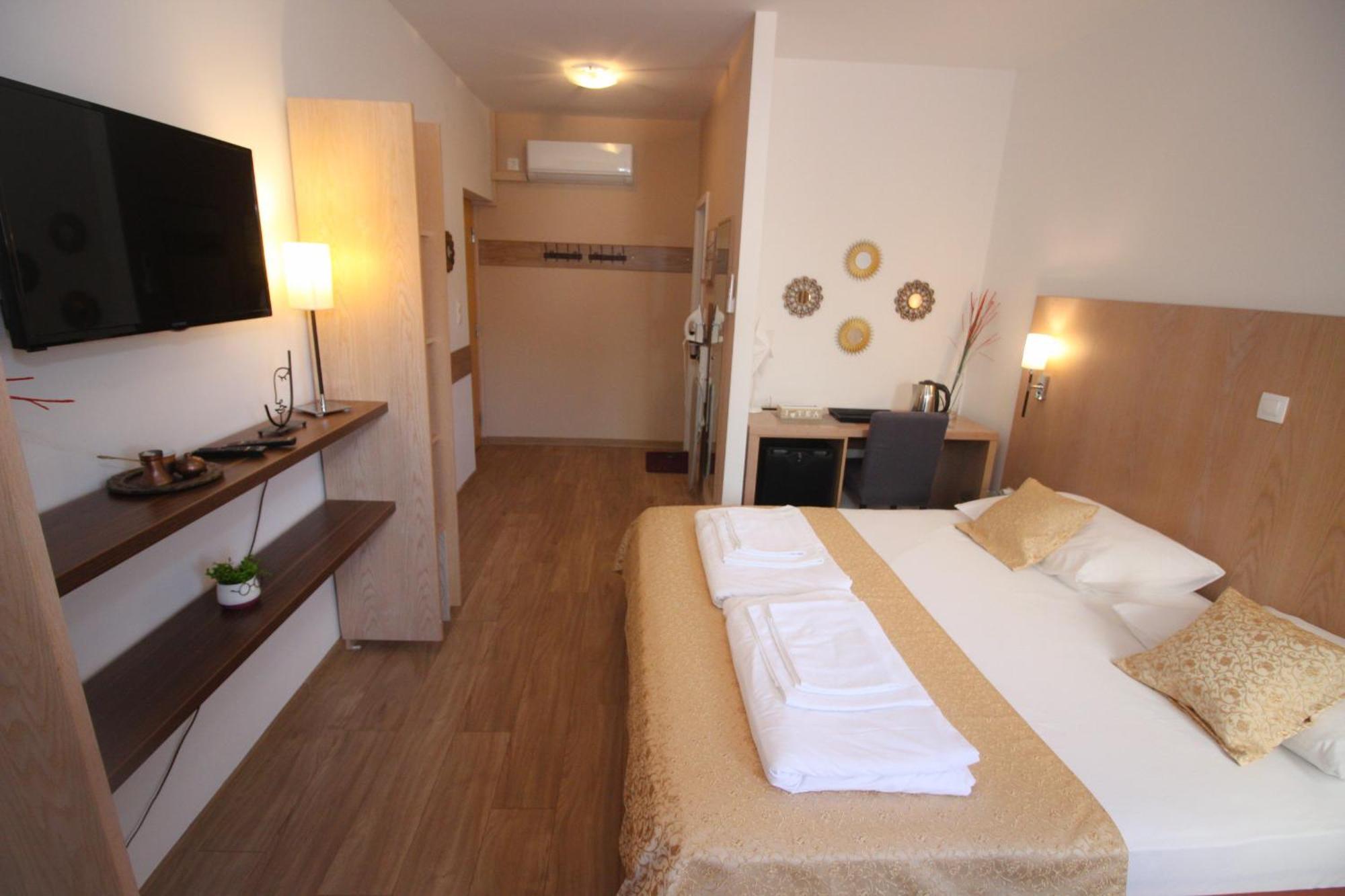 Villa Deny Mostar - With Free Parking المظهر الخارجي الصورة